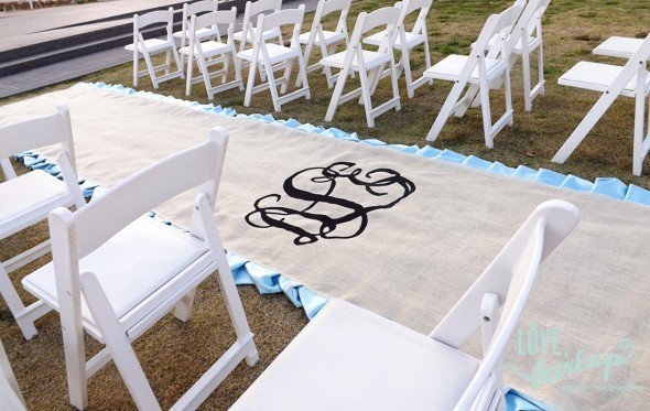 creative ways display monogram wedding