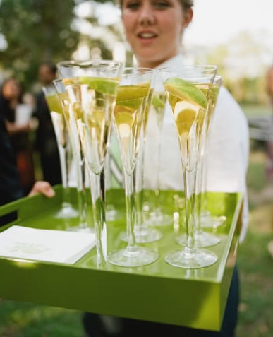 5 Seasonal Drinks To Serve Up At Your Fall Wedding