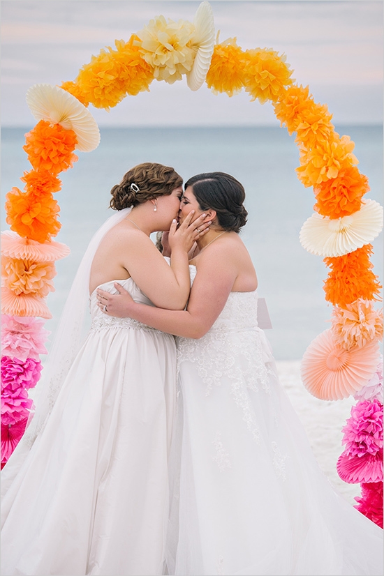 wedding day first kiss