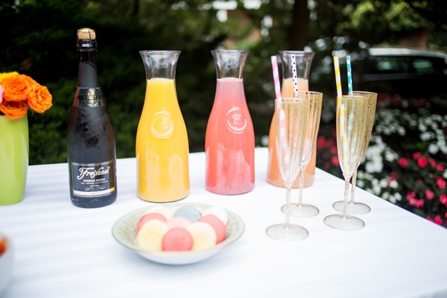 mimosa bar, brunch wedding